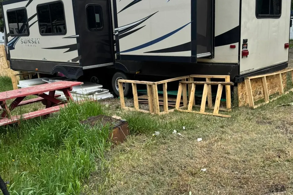 Allan's Crossroads Sunset Trail Travel Trailer