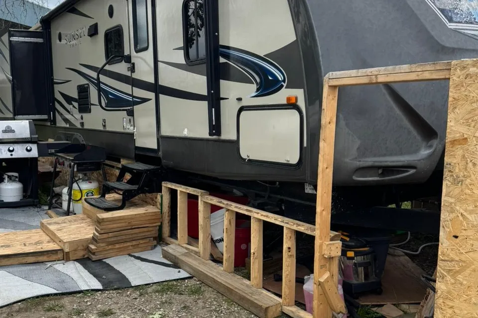 Allan's Crossroads Sunset Trail Travel Trailer
