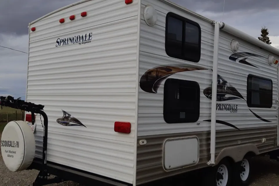 Holiday to the Mountains & Prairies