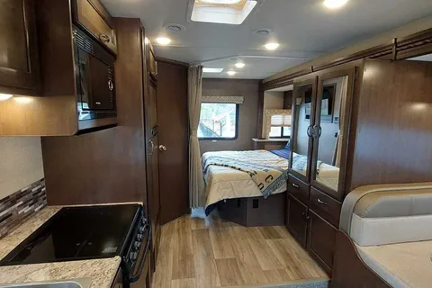 Kevin's Thor Motor Coach Freedom Elite Class C