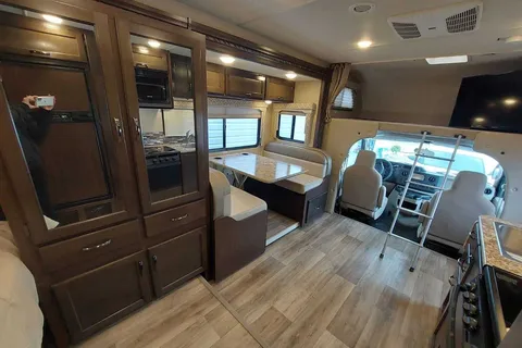 Kevin's Thor Motor Coach Freedom Elite Class C