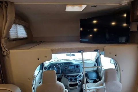 Kevin's Thor Motor Coach Freedom Elite Class C