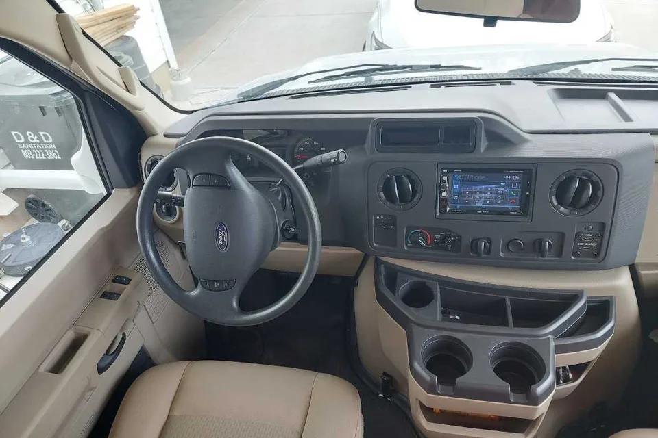Kevin's Thor Motor Coach Freedom Elite Class C