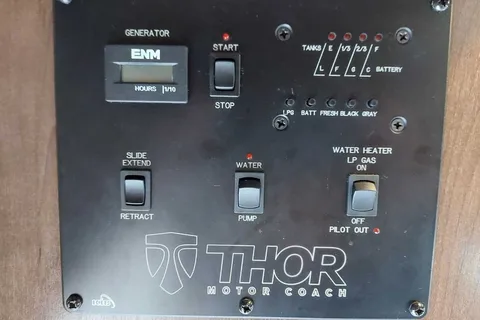 Kevin's Thor Motor Coach Freedom Elite Class C