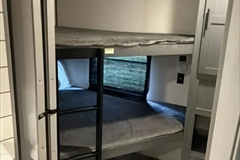 Dutchmen Aspen Trail 3120BHS Travel Trailer
