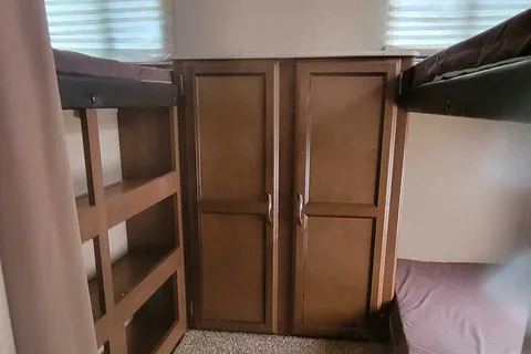 Darrell's Coachmen 292BHDS Travel Trailer