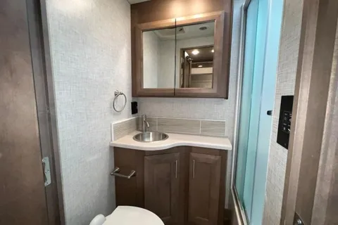 Elegant RV Rentals - Luxury on Wheels a 5 Star Experience