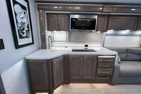 Elegant RV Rentals - Luxury on Wheels a 5 Star Experience