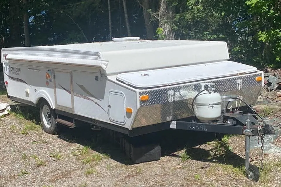 24 Ft Tent Trailer -Family and Pet Friendly