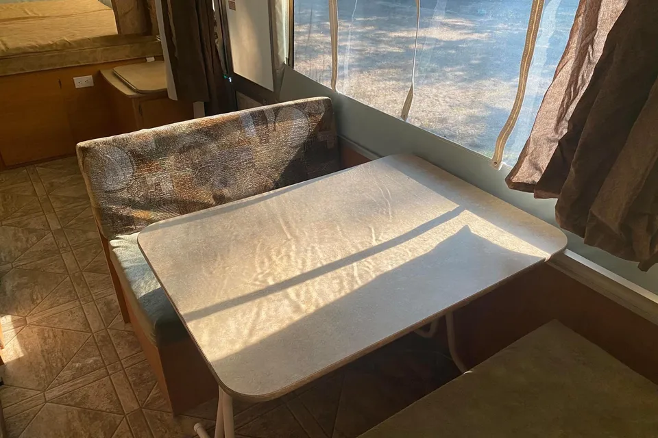 24 Ft Tent Trailer -Family and Pet Friendly
