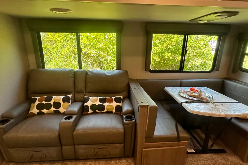 Leisure Seeker-The Imagine 2800BH (Bunk House) by Grand Design