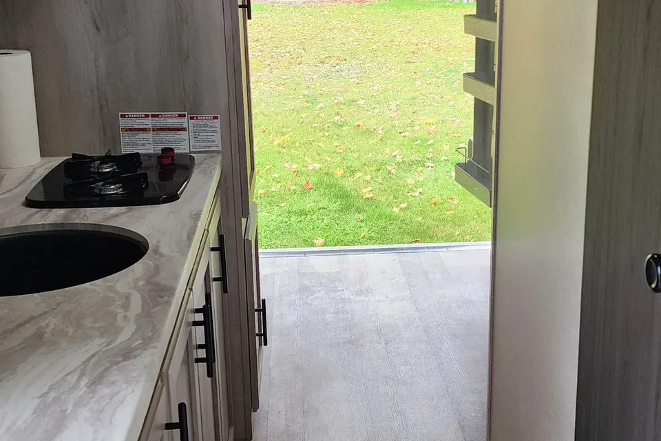 KZ 2023 Escape E20 Hatch Travel Trailer