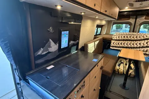 *NEW* 2026 Storyteller MODE XL 4x4 | Sleeps 4 | Airbnb Luxury w/ Starlink
