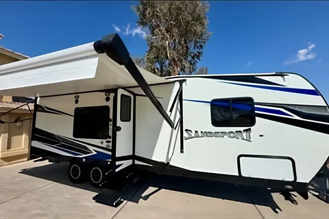 Sandsport SSS240 Toy Hauler