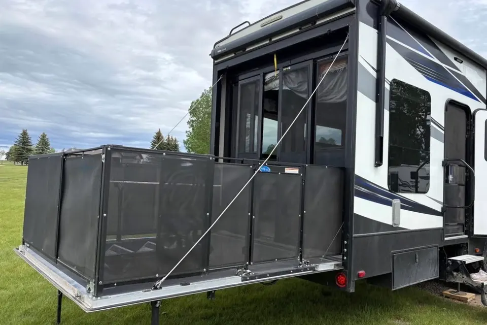 The Adventure Lodge | Luxury Toy Hauler