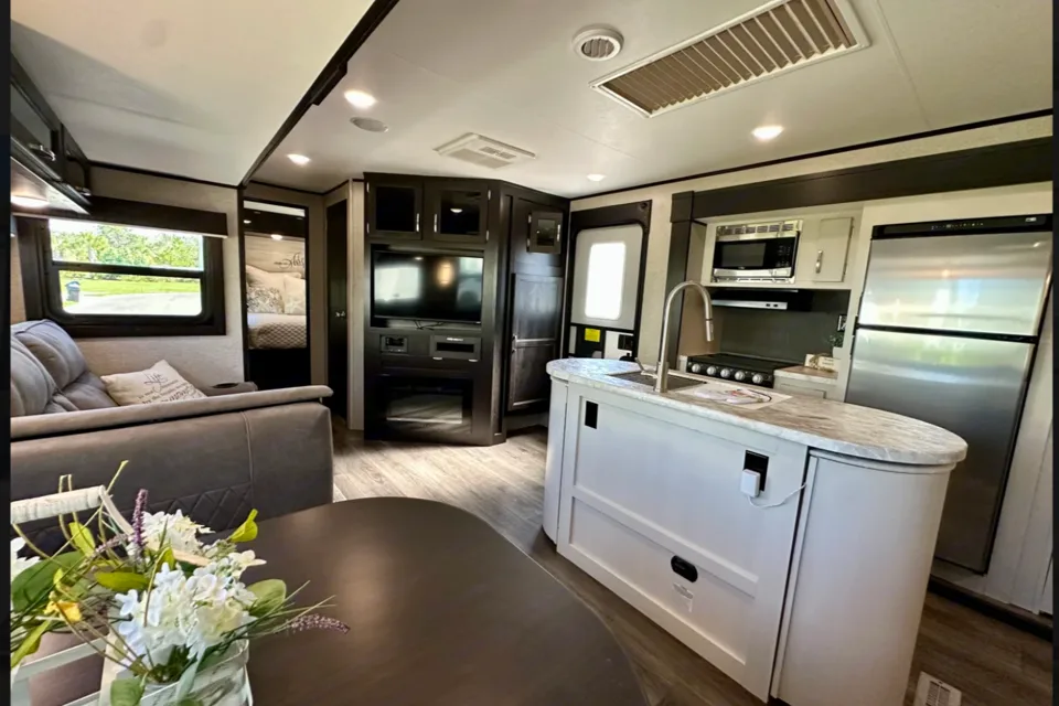 Sam's Sanctuary- Jayco Jay Flight RBTS33 Travel Trailer