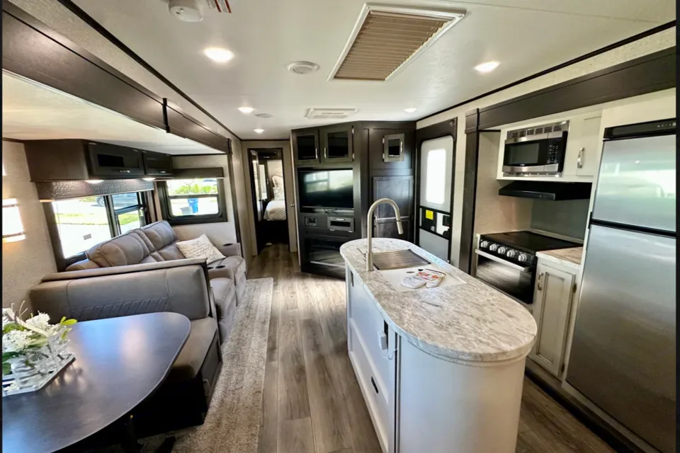 Sam's Sanctuary- Jayco Jay Flight RBTS33 Travel Trailer