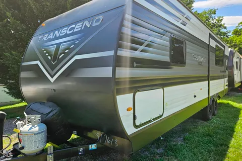 Happy Camper RV – 2022 Grand Design Transcend Xplor | Cozy & Clean, Sleeps 4