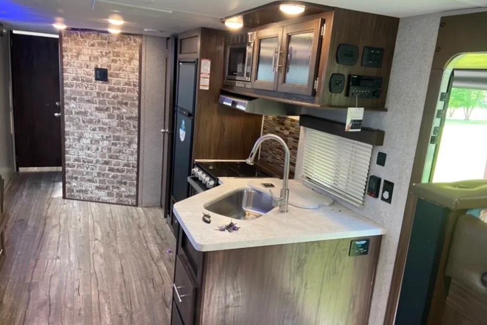 Alex's - Gray Wolf Travel Trailer