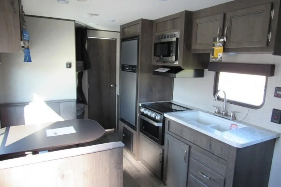 Rive-Sud Jayco couche 10 personnes 26 pieds