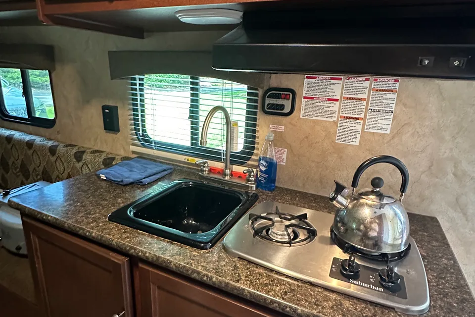 Coachmen Clipper Hybrid