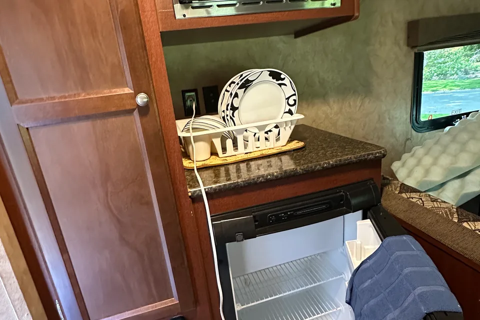 Coachmen Clipper Hybrid