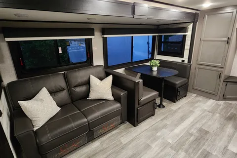 Jayco Jay Feather  Travel Trailer