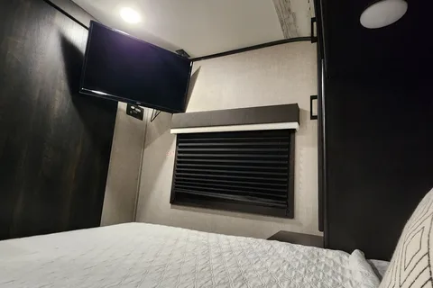 Jayco Jay Feather  Travel Trailer