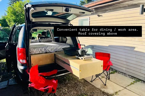Dodge Grand Caravan (2 sleeps) Park pass+Airport pick up