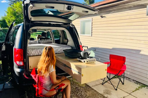 Dodge Grand Caravan (2 sleeps) Park pass+Airport pick up