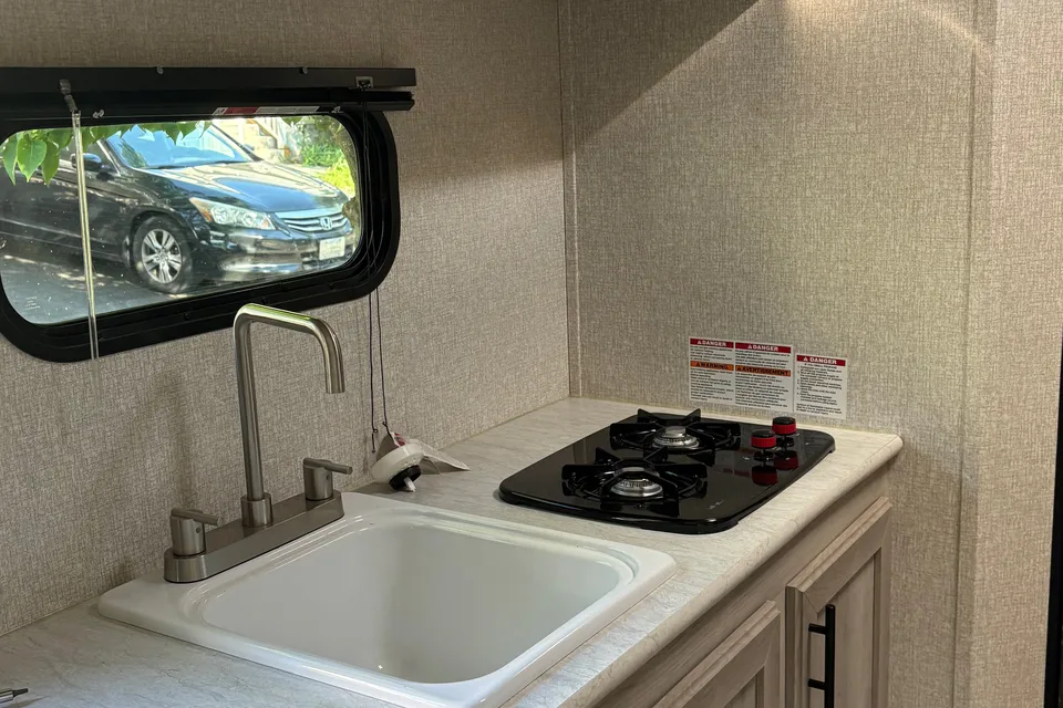 KZ Sportsman Classic Travel Trailer