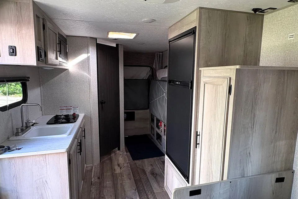 KZ Sportsman Classic Travel Trailer