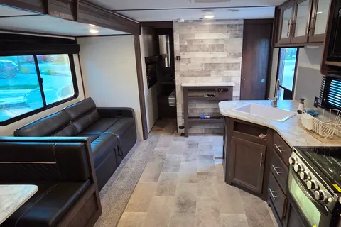 Memo's Coleman Travel Trailer