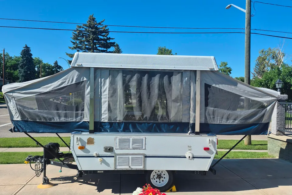 Joe's Fleetwood Tucson Tent Trailer