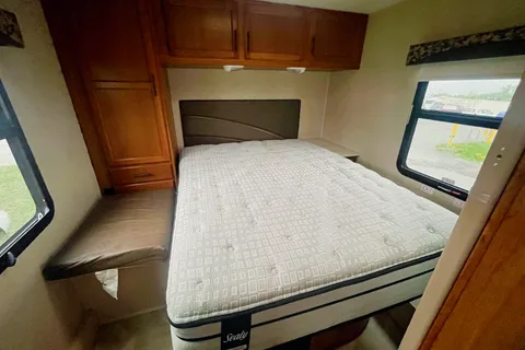 Jeremy's Jayco Redhawk Class C