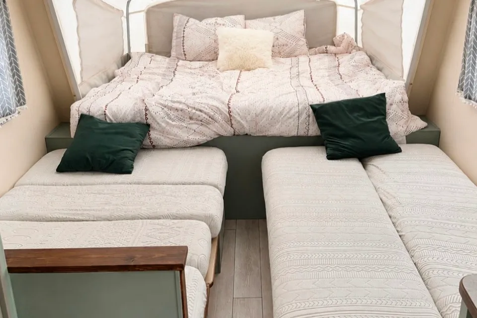 R-Vision Hybrid Cozy Cruiser