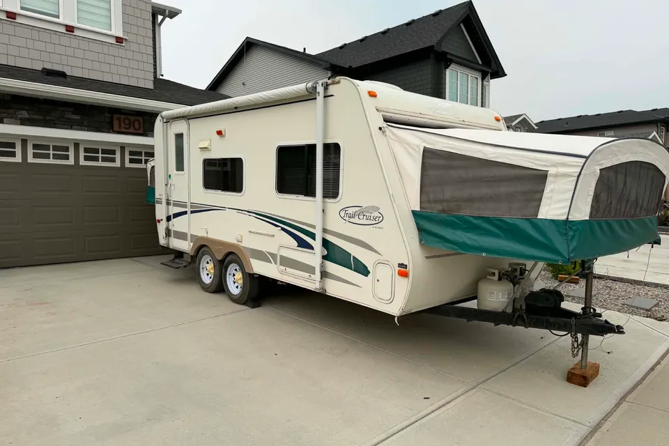 R-Vision Hybrid Cozy Cruiser