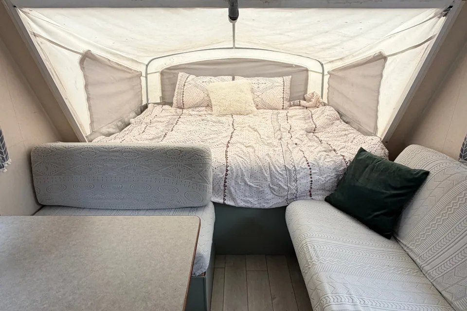 R-Vision Hybrid Cozy Cruiser