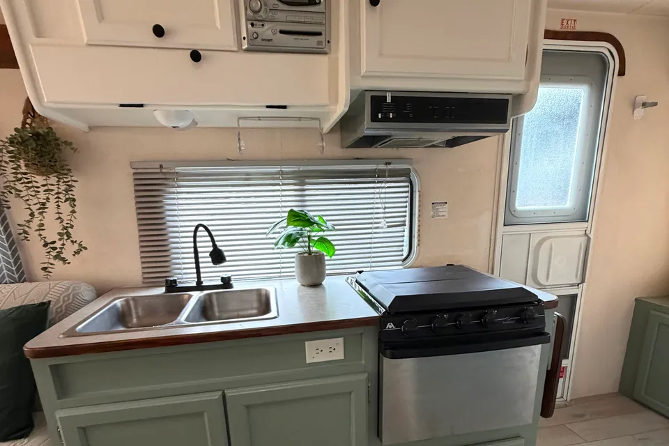 R-Vision Hybrid Cozy Cruiser
