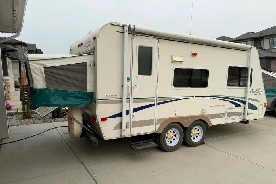 R-Vision Hybrid Cozy Cruiser