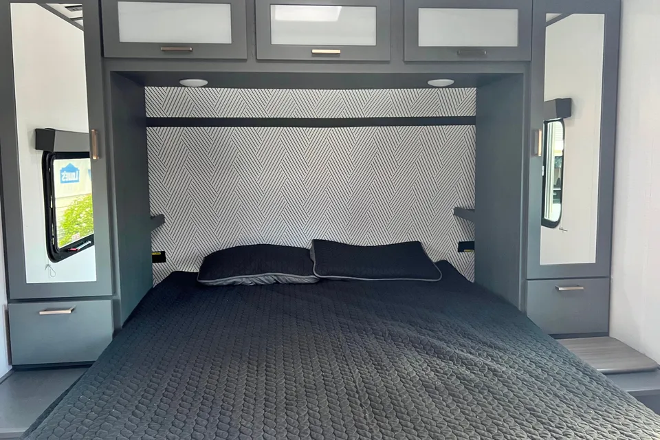 2023 Bullet Ultra Lite Keystone Travel Trailer