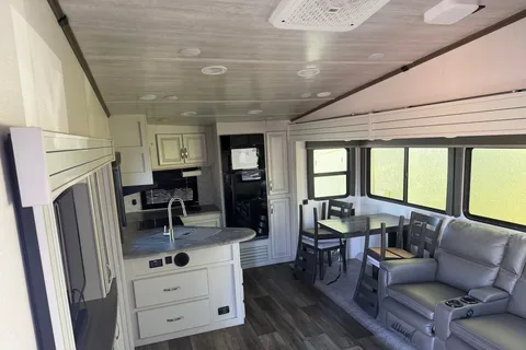 Steven's Keystone 29rks Fifth Wheel