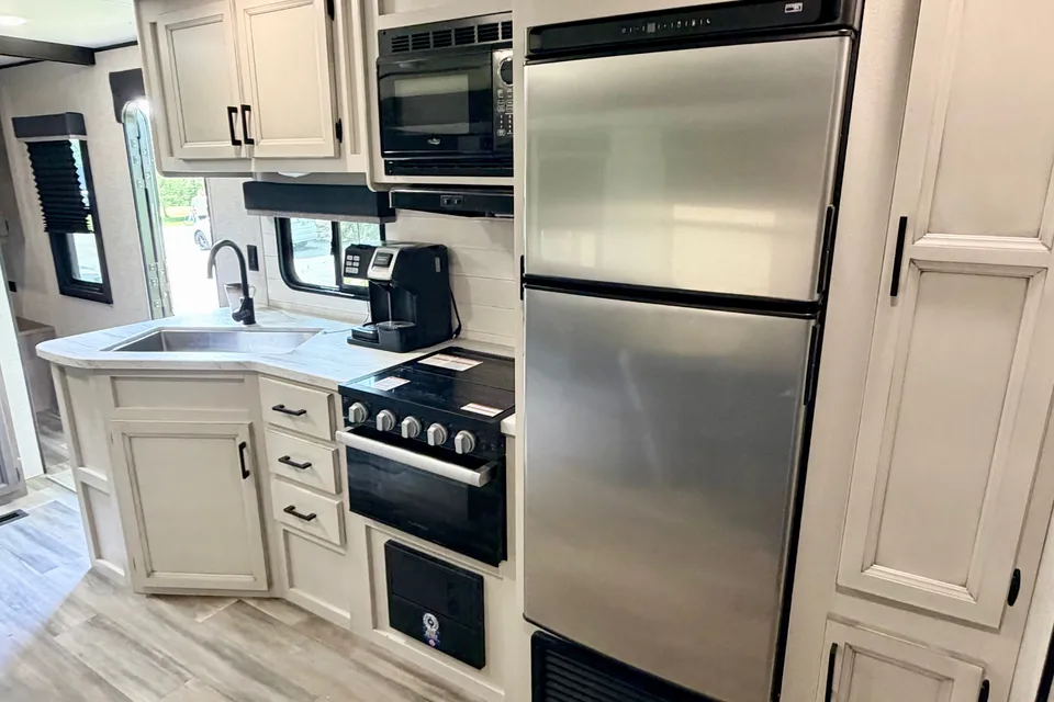 Kelsey’s Jayco Open Range 26BHS Travel Trailer