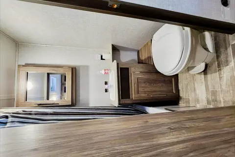 Ziggy the Zinger Lite 18RK Travel Trailer