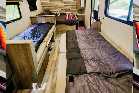 Ziggy the Zinger Lite 18RK Travel Trailer