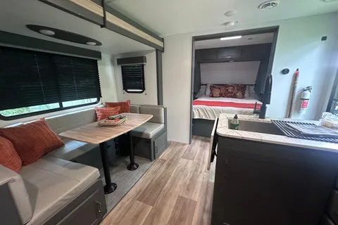 Happy Glamping w/ Campfire Reverie