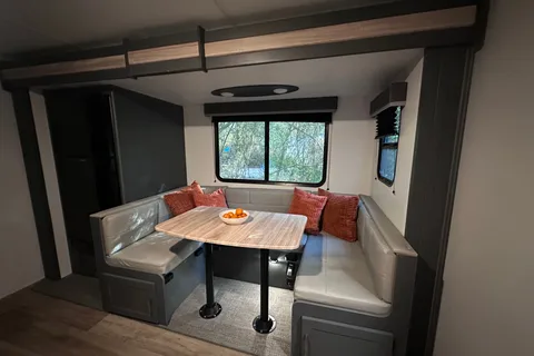 Happy Glamping w/ Campfire Reverie