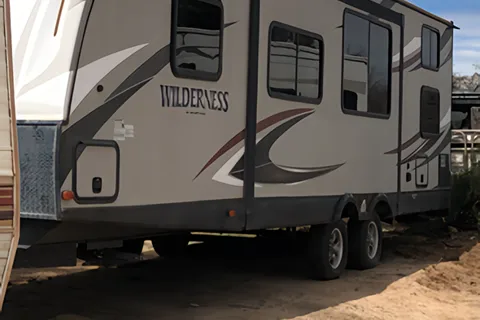 Pet Friendly 2016 Wilderness by Heartland bumper pull camper