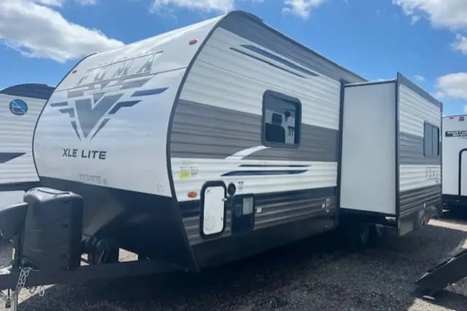 John's Forest River PUT25BHSC-425 Travel Trailer