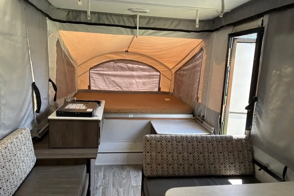Edward's Coachmen Clipper pop-up camper Tent Trailer